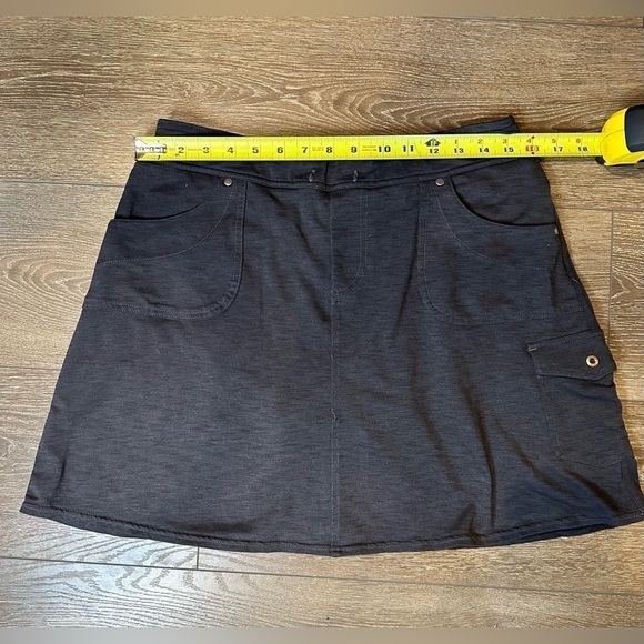 Kuhl Charcoal Gray Knit Hiking Skirt - Picture 8 of 13